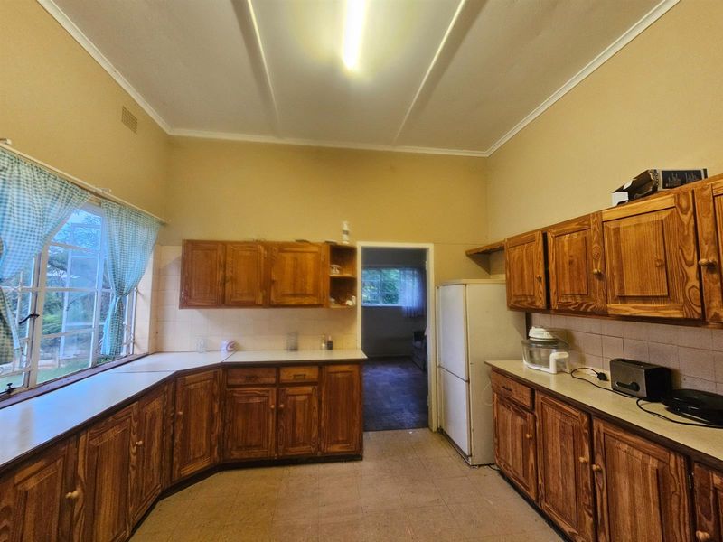 House with Flat For Sale in Barberton - Photo 8