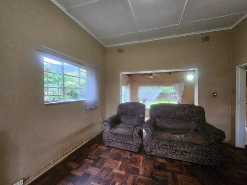 House with Flat For Sale in Barberton - Photo 6