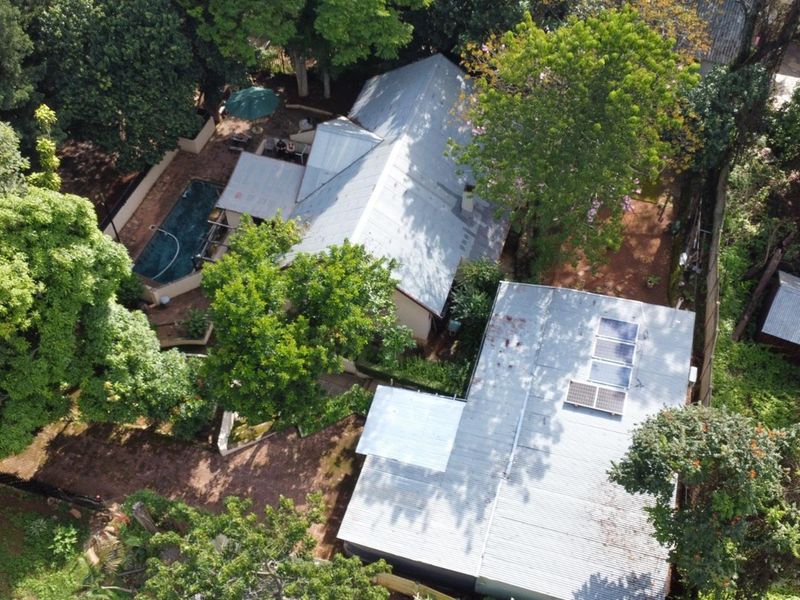 Modern House with 2 Flats and Pool For Sale in Barberton - Photo 5