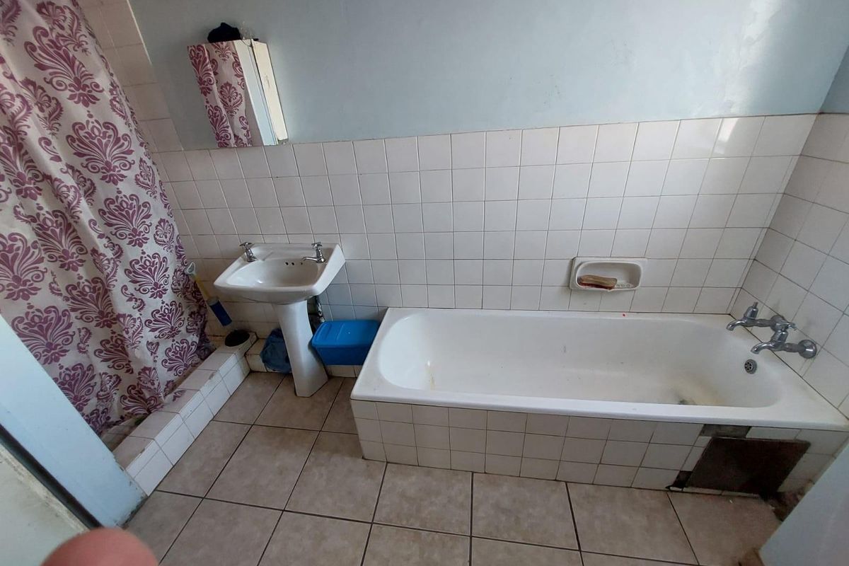 GREAT INVESTMENT OPPORTUNITY! - Photo 3