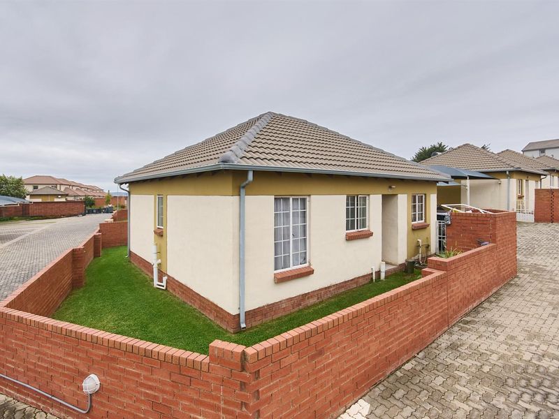 Your Perfect Lock-Up-and-Go Lifestyle Starts Here - Photo 2