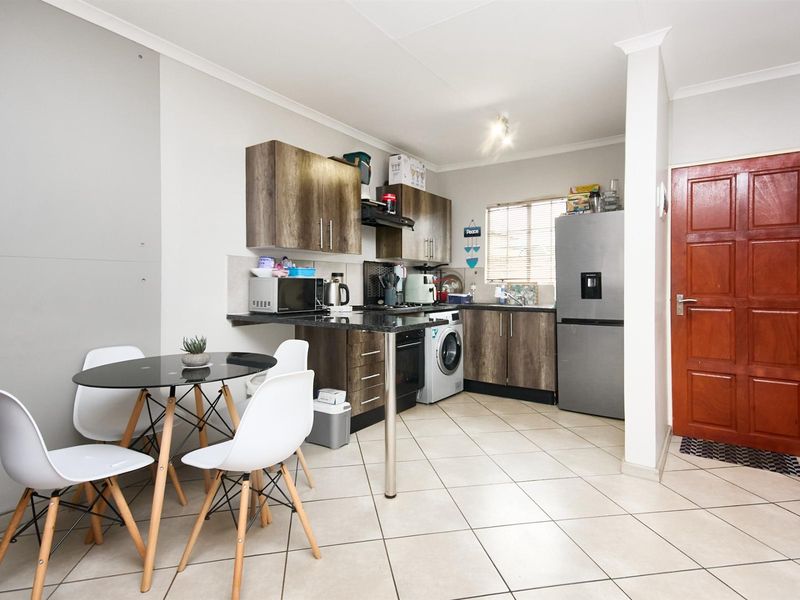 Your Perfect Lock-Up-and-Go Lifestyle Starts Here - Photo 9