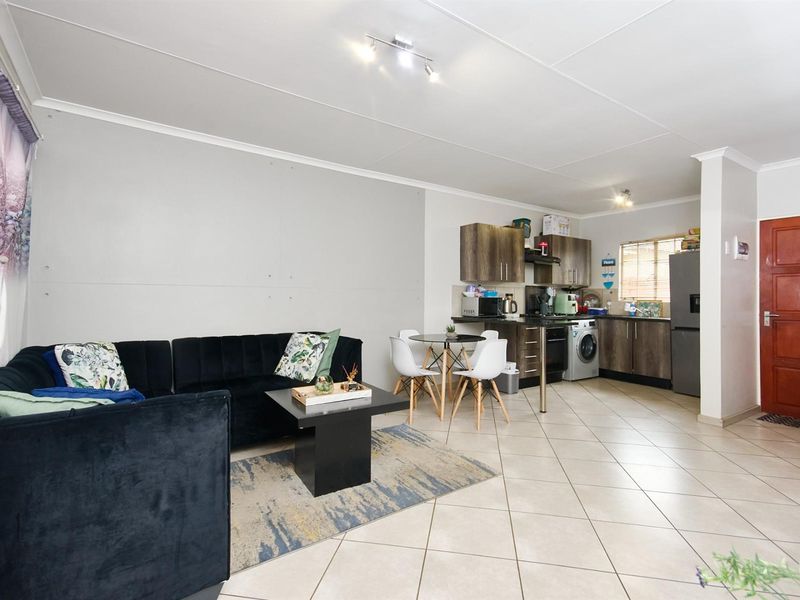 Your Perfect Lock-Up-and-Go Lifestyle Starts Here - Photo 3