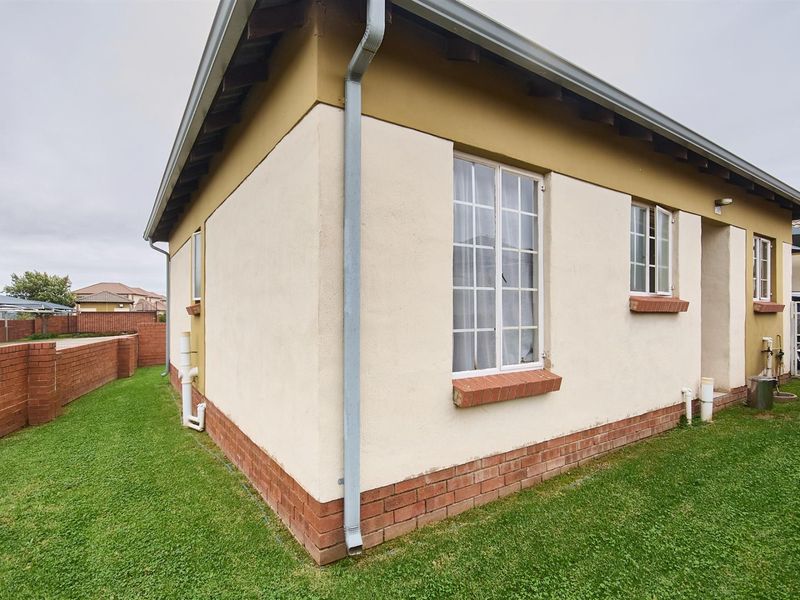 Your Perfect Lock-Up-and-Go Lifestyle Starts Here - Photo 5