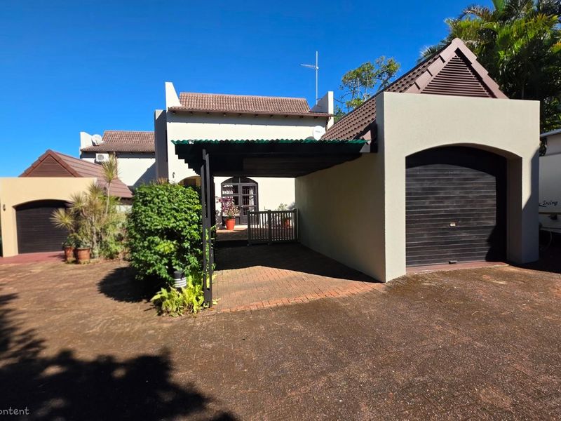 Immaculate Duplex For Sale in Uvongo - Photo 3