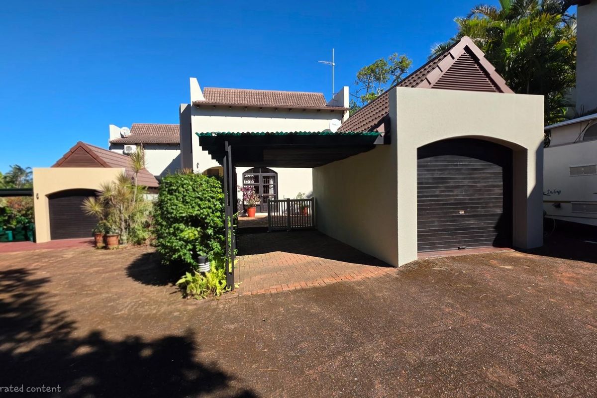 Immaculate Duplex For Sale in Uvongo - Photo 3