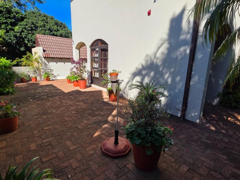 Immaculate Duplex For Sale in Uvongo - Photo 8