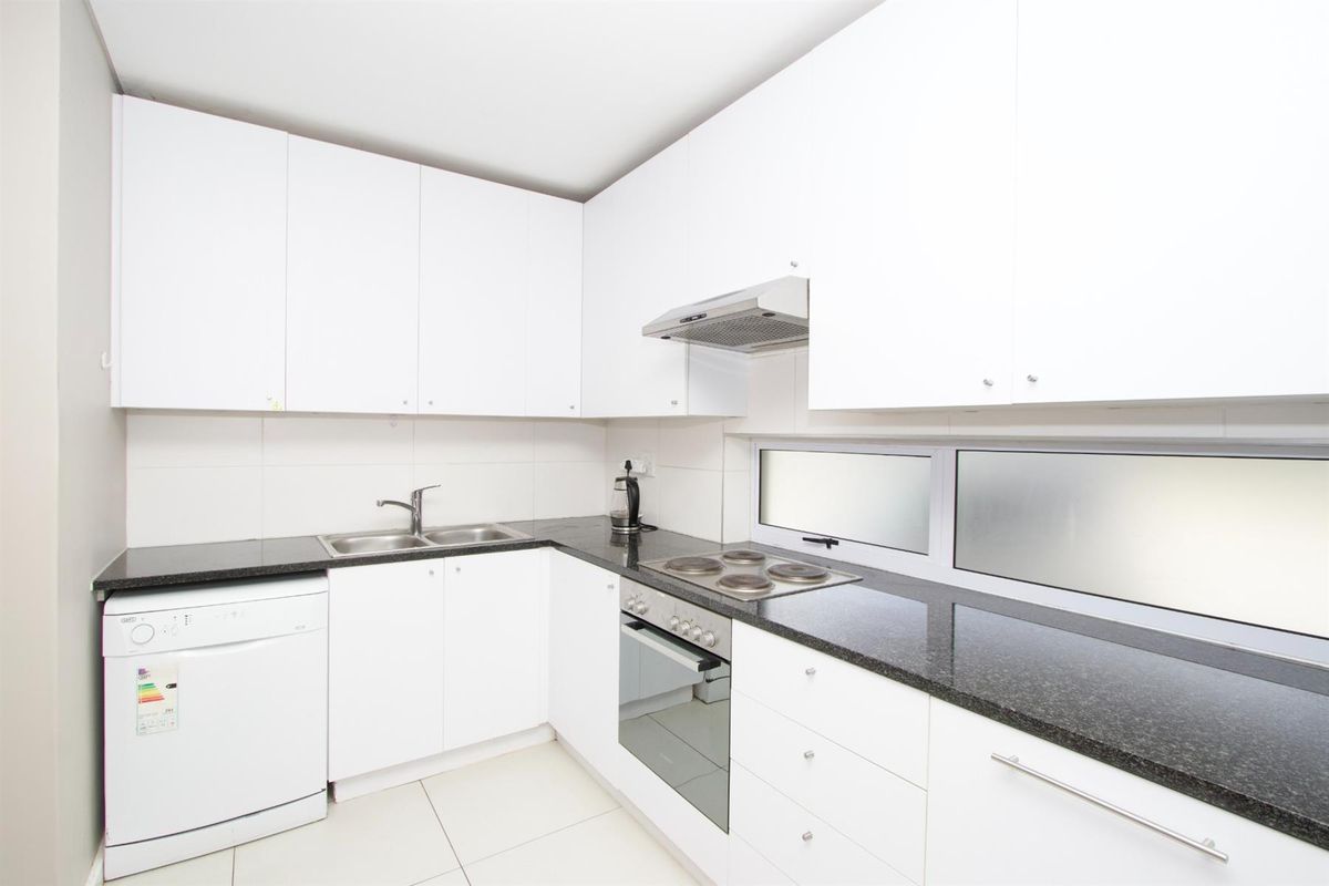 2 Bed Double Storey Townhouse in Somerset Lakes Lifestyle Estate - Photo 5