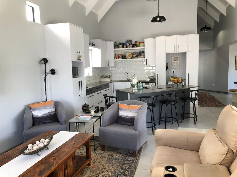 Secure Coastal Lifestyle in Jacobsbaai - Photo 9