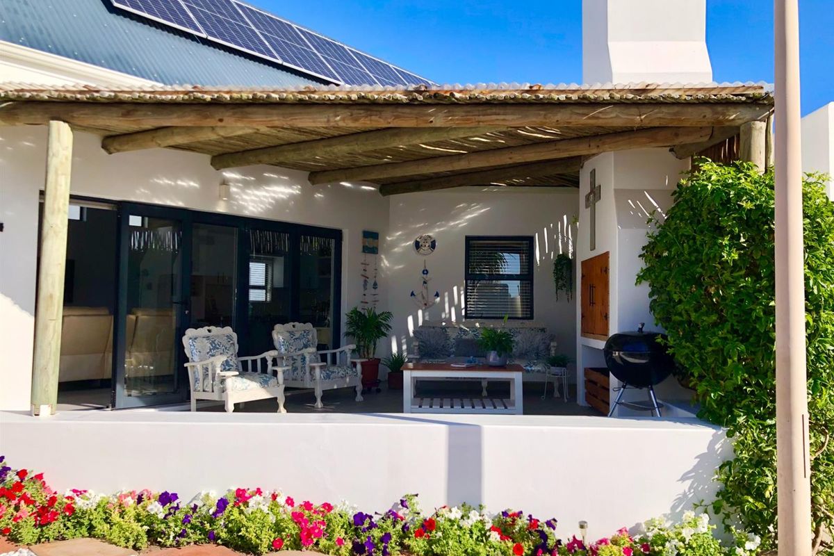 Secure Coastal Lifestyle in Jacobsbaai - Photo 4