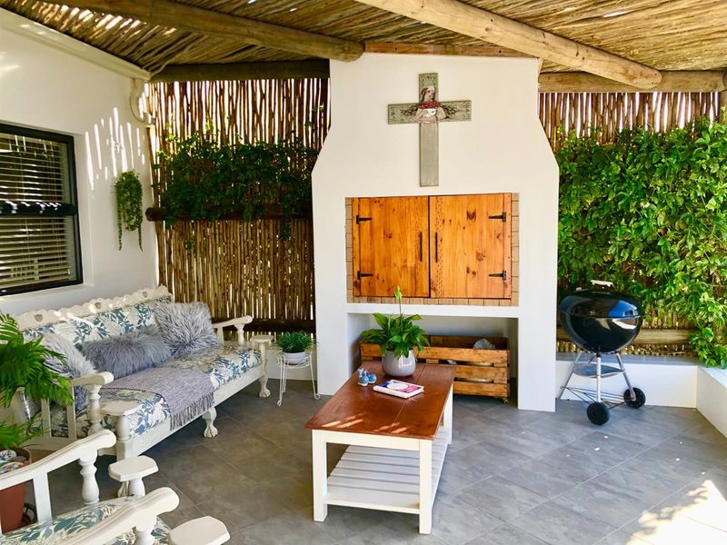 Secure Coastal Lifestyle in Jacobsbaai - Photo 5