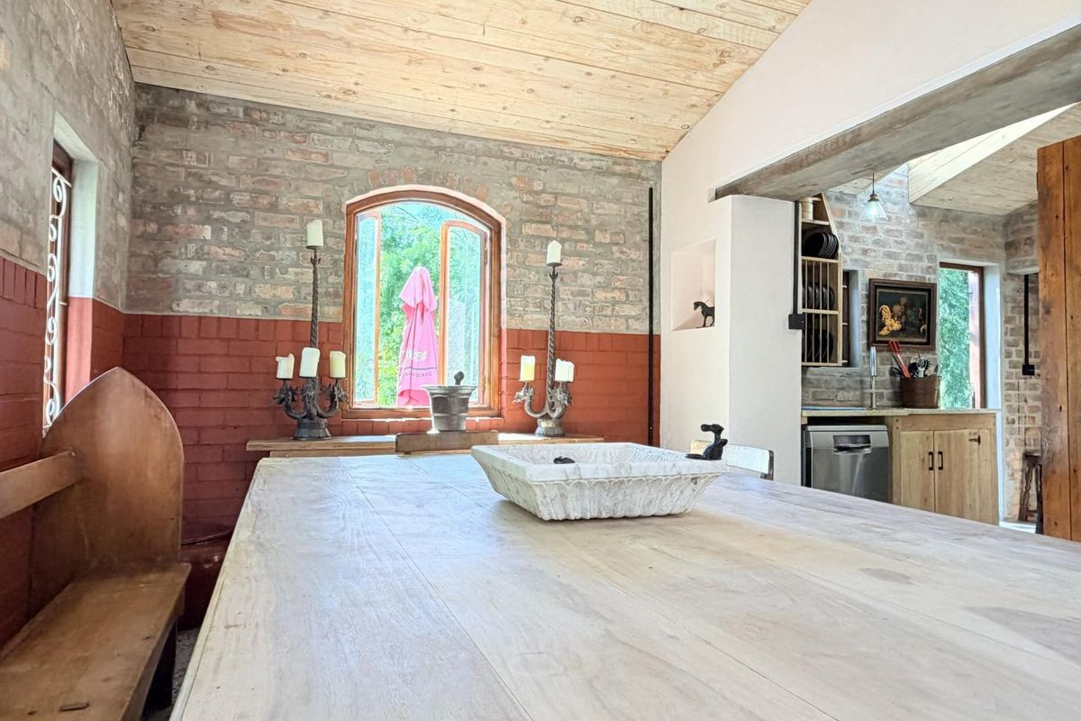 THE STABLES, RIEBEEK WEST -  Fully furnished, turnkey, and entirely one of a kind - Photo 5