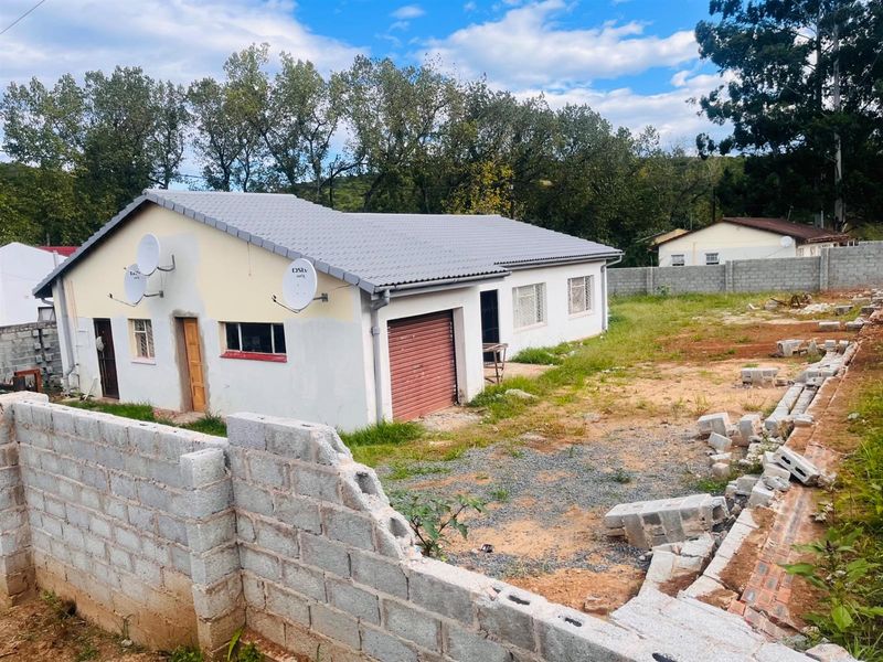 House For Sale in Butterworth - Photo 1