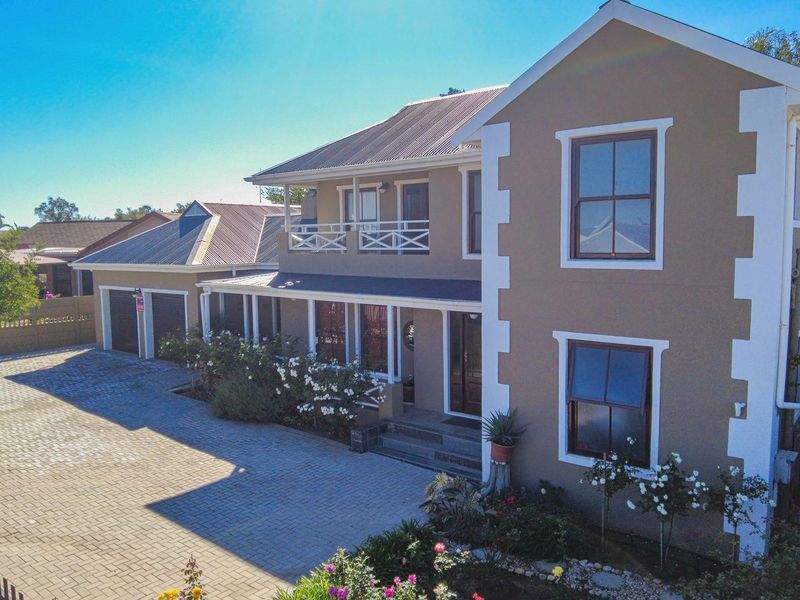 4 Bedroom House For Sale in Panorama, Malmesbury - Photo 5