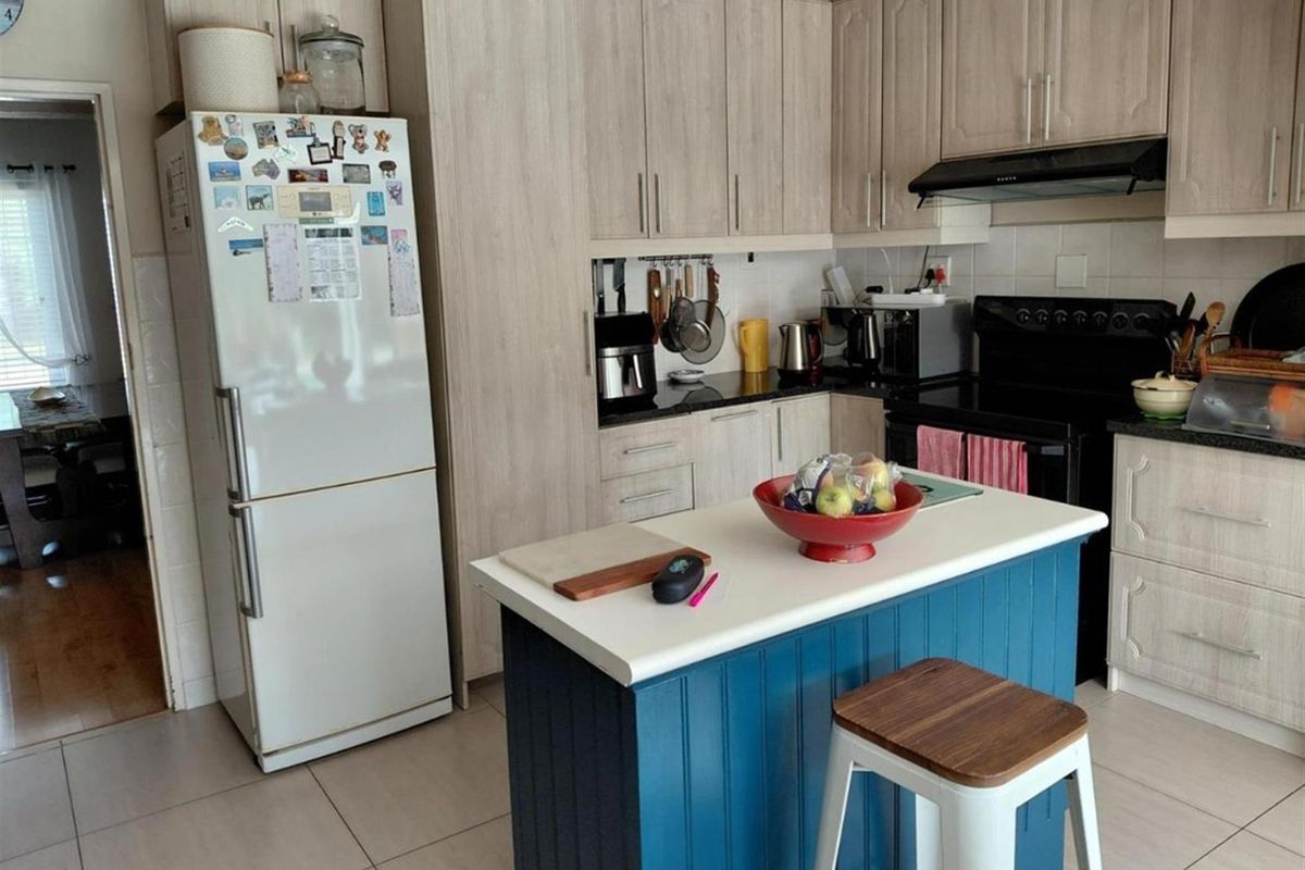 House To Rent in Table View, Blouberg - Photo 2