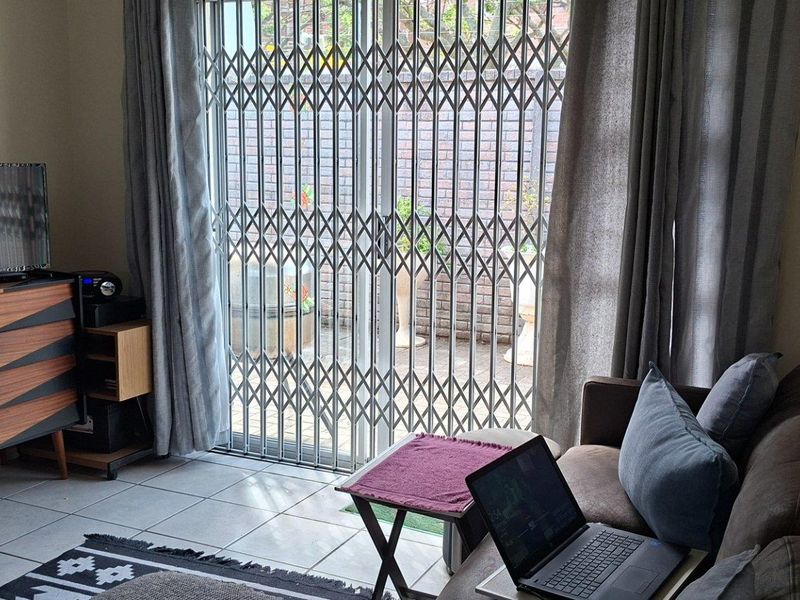 2 bedroom Townhouse For Sale in Gonubie, East London - Photo 6