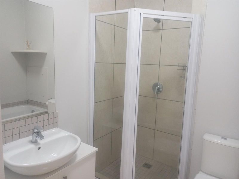 Apartment To Rent in Ballito Central, Ballito, KwaZulu Natal - Photo 6