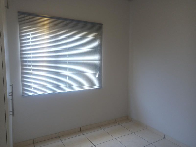 Apartment To Rent in Ballito Central, Ballito, KwaZulu Natal - Photo 4