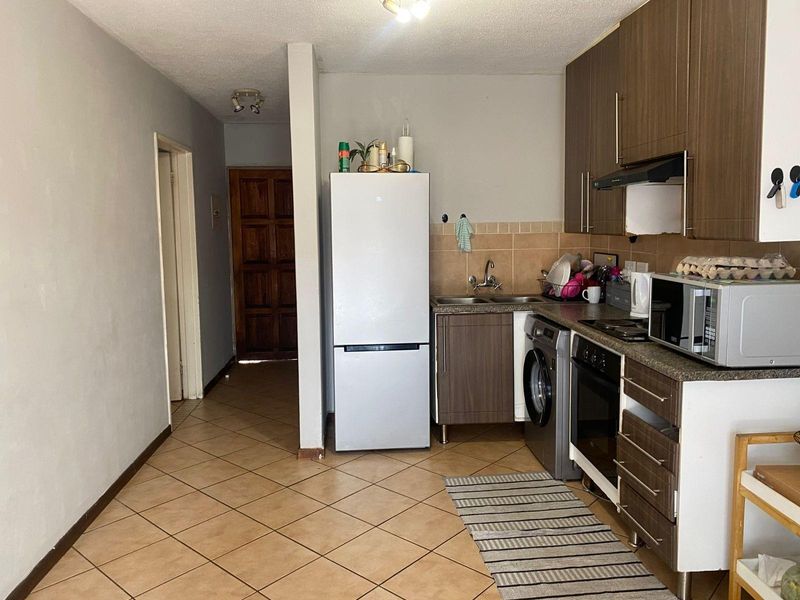 Apartment To Rent in Noordwyk, Midrand - Photo 3