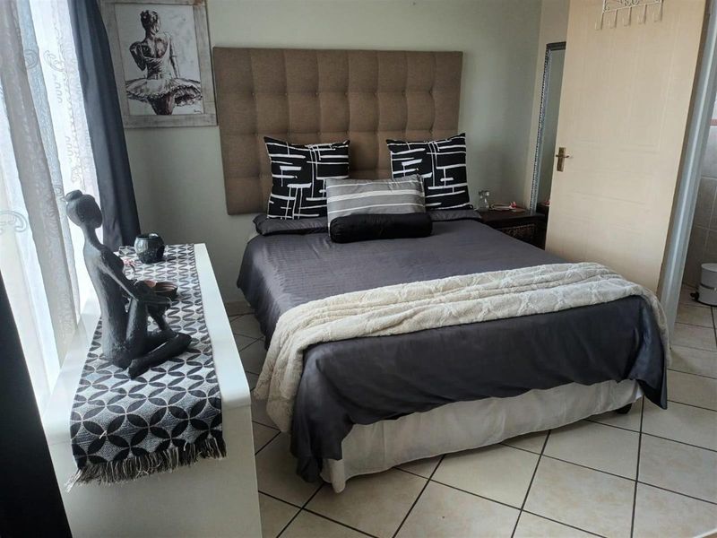 House On Auction in Witbank - Photo 10