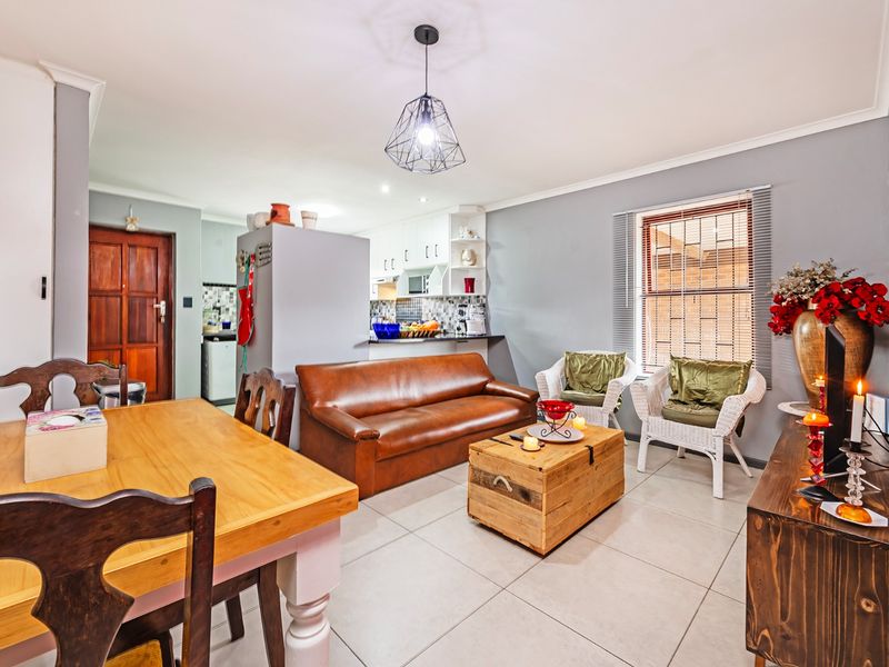 House For Sale in Langeberg Heights, Kraaifontein - Photo 5