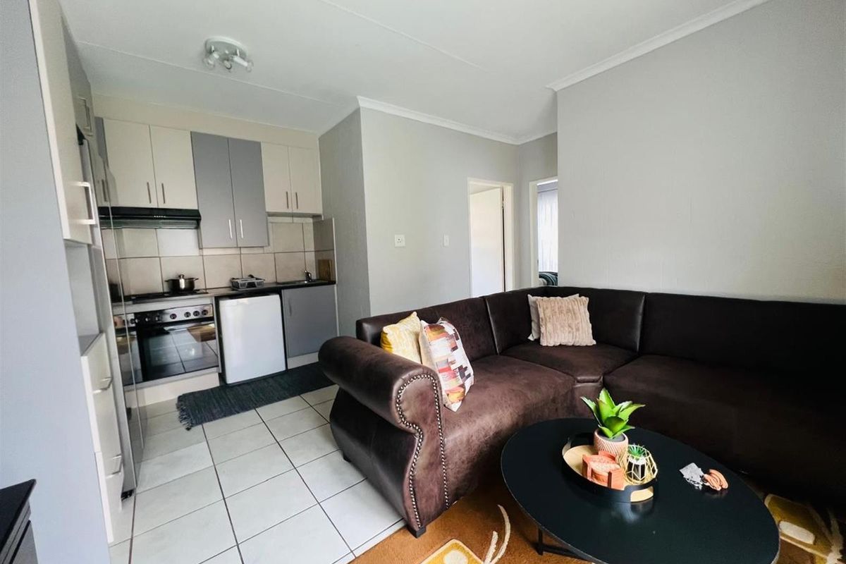 Apartment For Sale in Bonanne, Vanderbijlpark - Photo 4