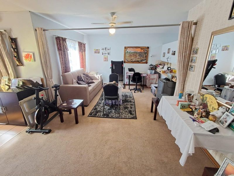 3 Bedroom Townhouse For Sale in Zwartkop Centurion Gauteng - Photo 4