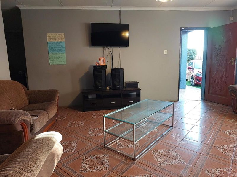 House To Rent in Van Dyk Park Boksburg Gauteng - Photo 7