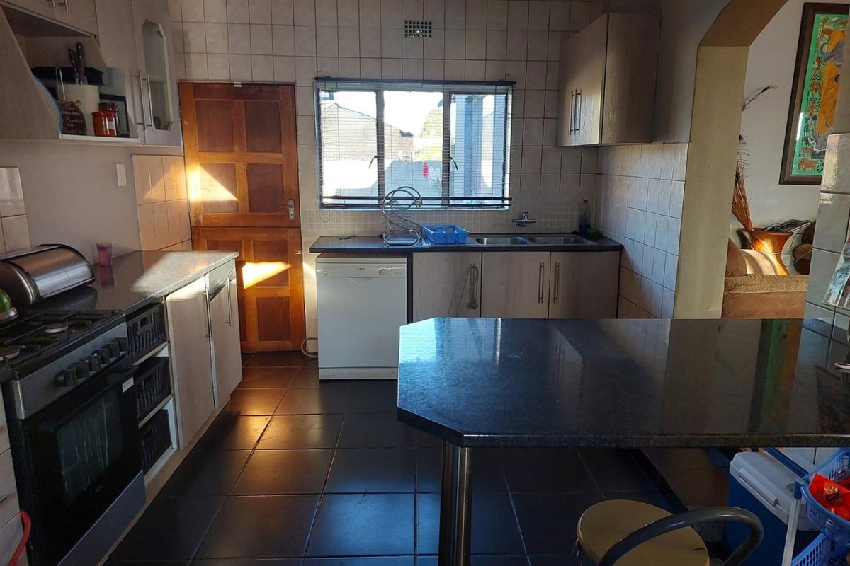 House To Rent in Van Dyk Park Boksburg Gauteng - Photo 4