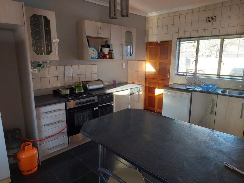 House To Rent in Van Dyk Park Boksburg Gauteng - Photo 2