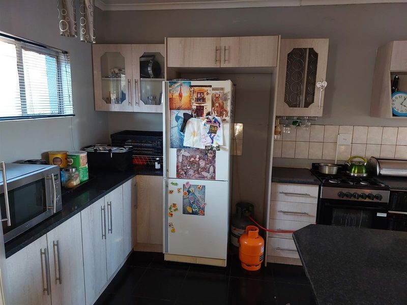 House To Rent in Van Dyk Park Boksburg Gauteng - Photo 3