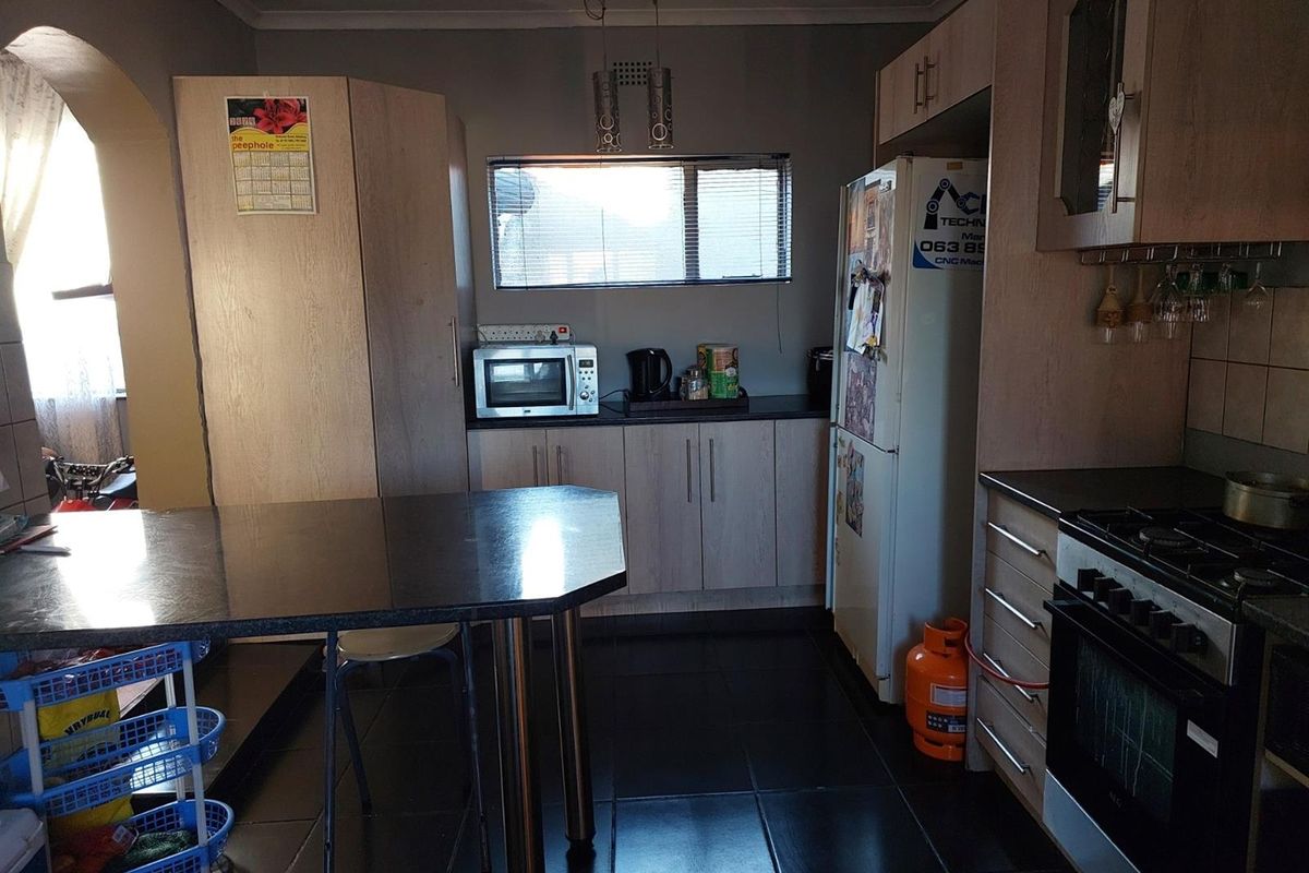House To Rent in Van Dyk Park Boksburg Gauteng - Photo 5