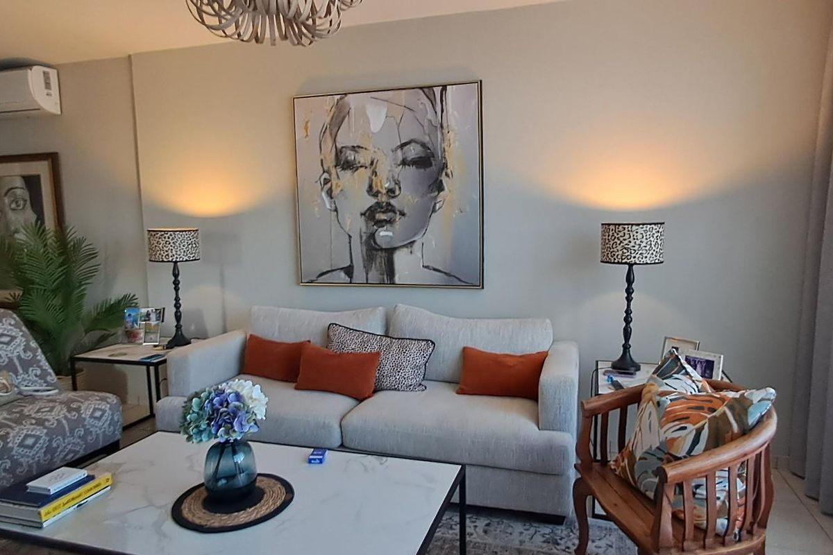 Stunning Apartment For Sale in Umhlanga Central, Umhlanga, KwaZulu Natal - Photo 2