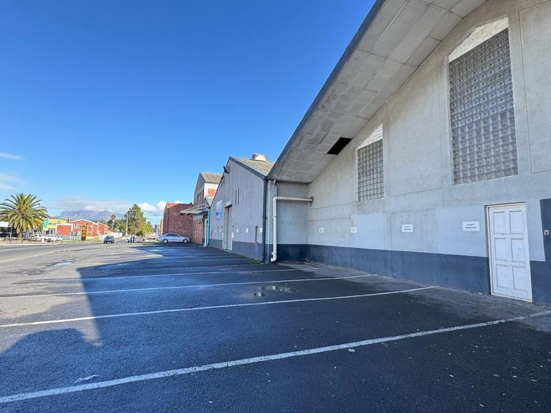 4,527m2 Warehouse To Let in Beaconvale | Prime Located Industrial Facility on Jan Smuts Road - Photo 6