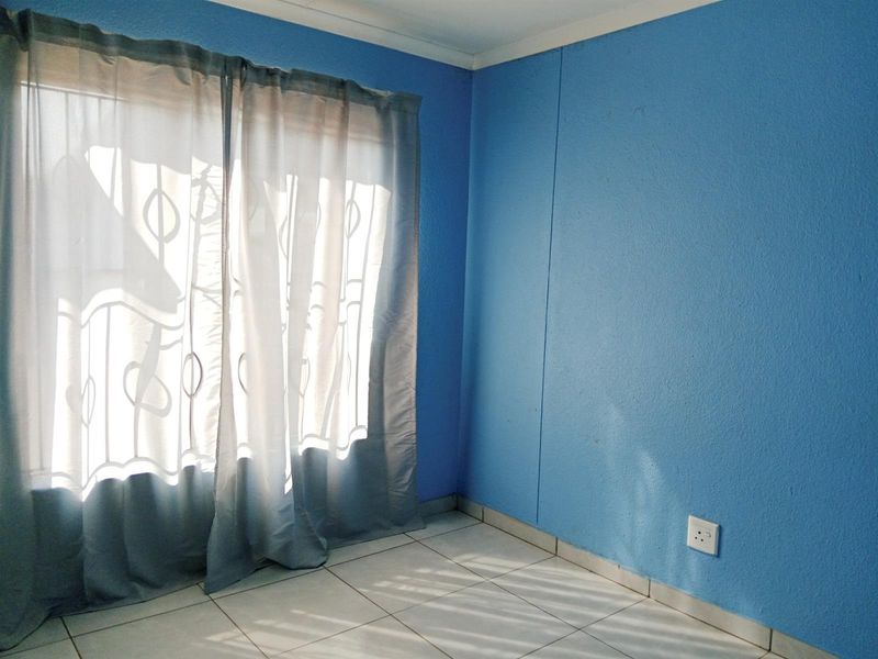 House to Rent in The Orchards, Akasia, Spacious Family Home in a Prime Location - Photo 6