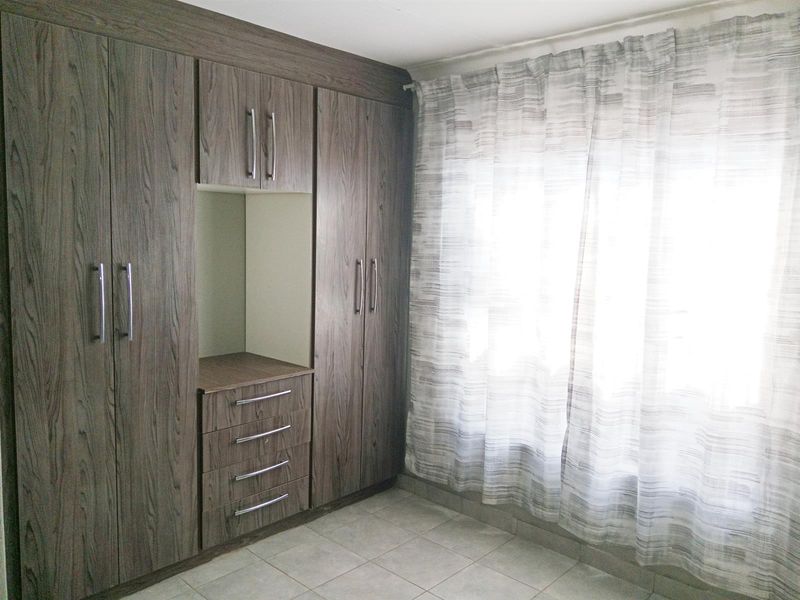 House to Rent in The Orchards, Akasia, Spacious Family Home in a Prime Location - Photo 10
