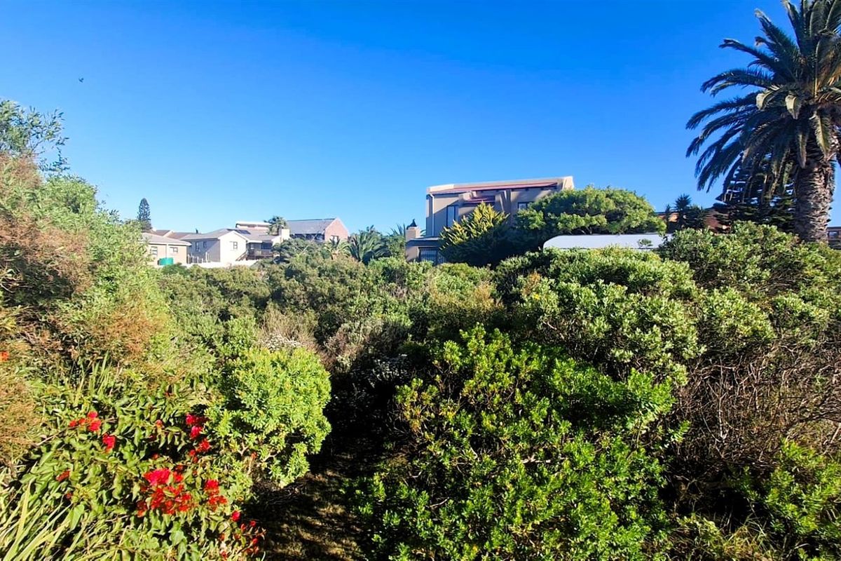 700sqm Vacant Stand for Sale in Noorsekloof | Prime Kloof Front Land in Jeffreys Bay - Photo 3