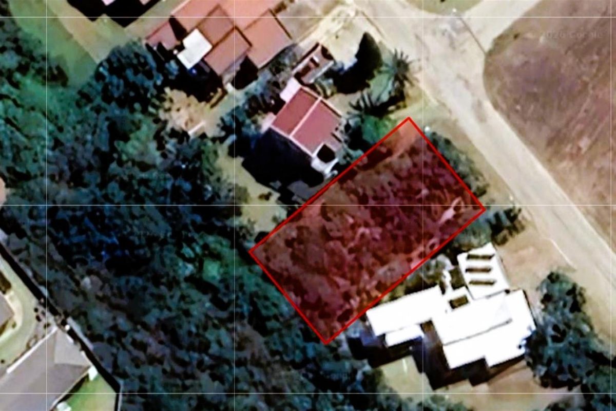 700sqm Vacant Stand for Sale in Noorsekloof | Prime Kloof Front Land in Jeffreys Bay - Photo 2