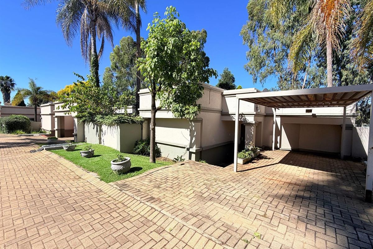 2-Bedroom Townhouse For Sale in Jukskei Park - Photo 4