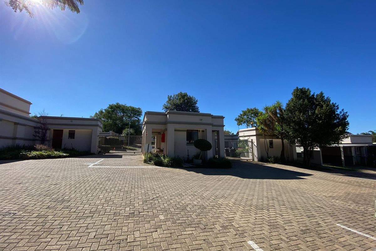 2-Bedroom Townhouse For Sale in Jukskei Park - Photo 5