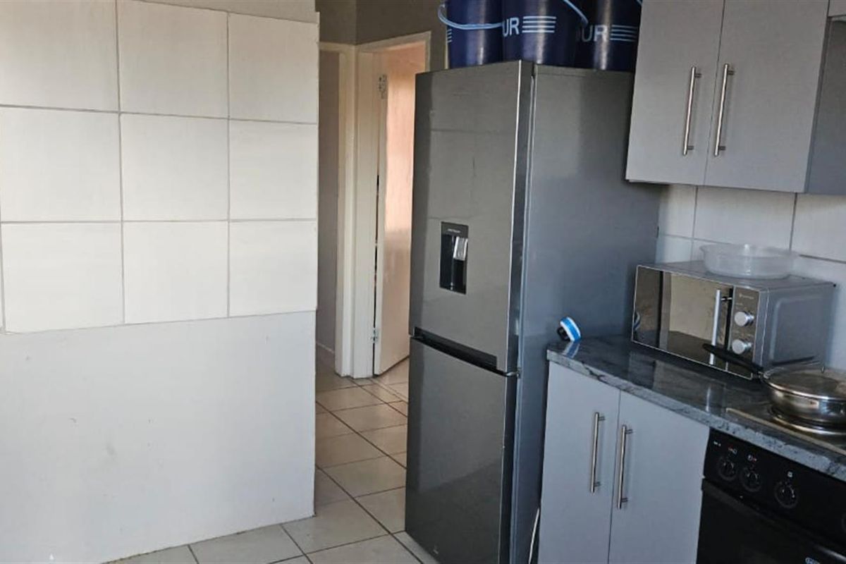 House For Sale in Roodepan, Kimberley - Photo 5