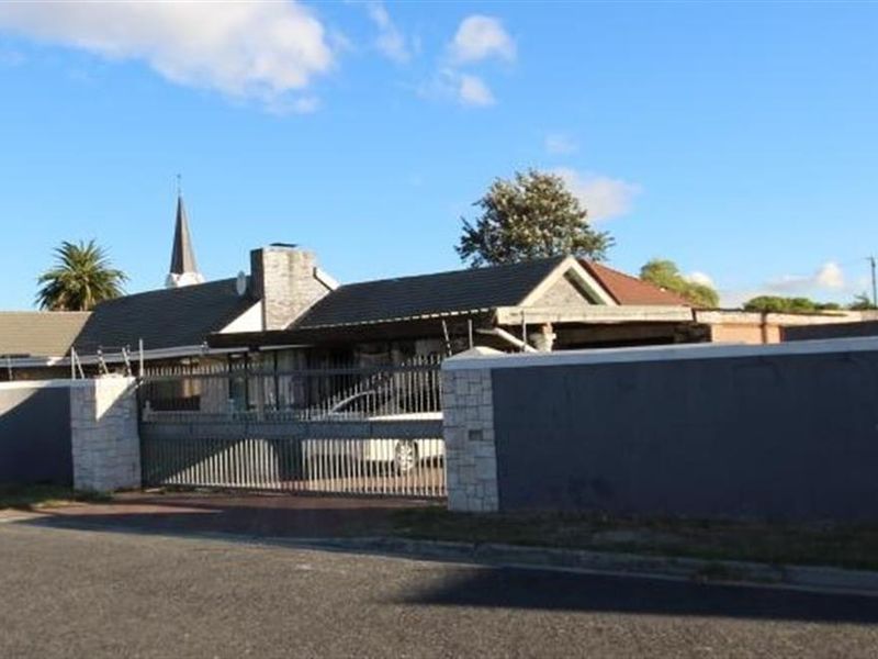 House For Sale in Elim, Kuils River - Photo 2