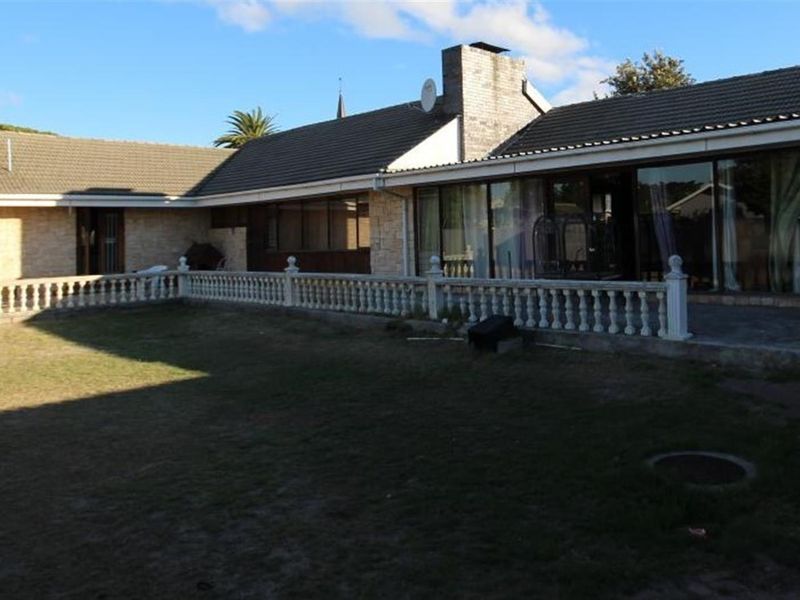 House For Sale in Elim, Kuils River - Photo 3