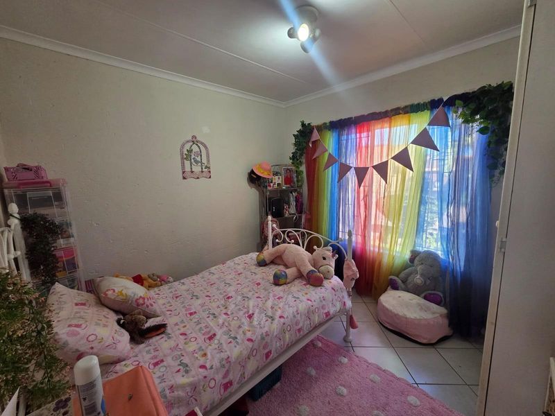 2 Bedroom Townhouse for Sale in Amberfield Glen - Photo 5