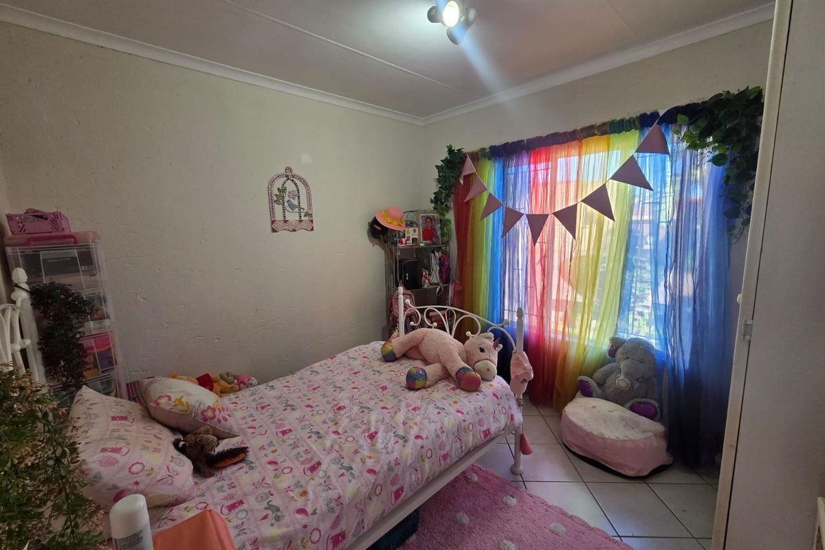 2 Bedroom Townhouse for Sale in Amberfield Glen - Photo 5