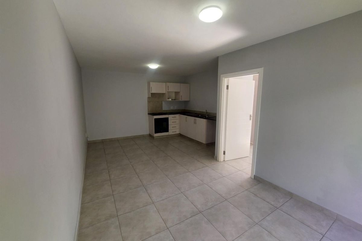 1 bed 1 bath Apartment To Rent in upmarket Chase Valley - Photo 4