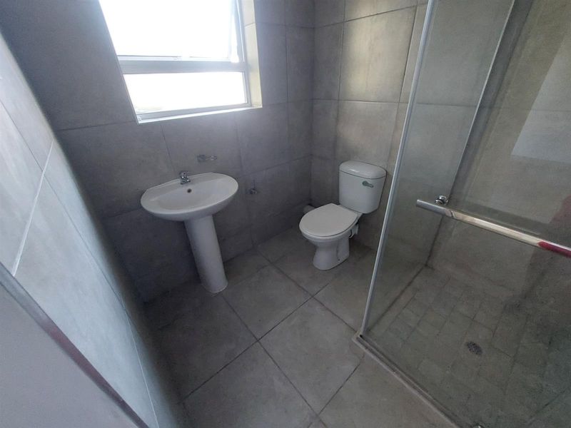Apartment To Rent in Chase Valley, Pietermaritzburg, KwaZulu Natal - Photo 4