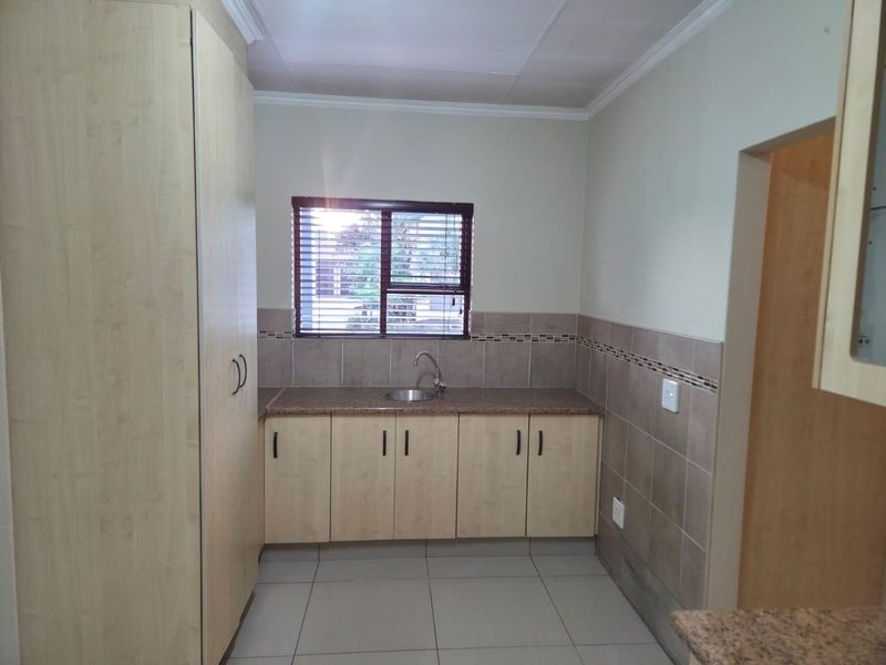 House On Auction in Helderwyk, Brakpan - Photo 4