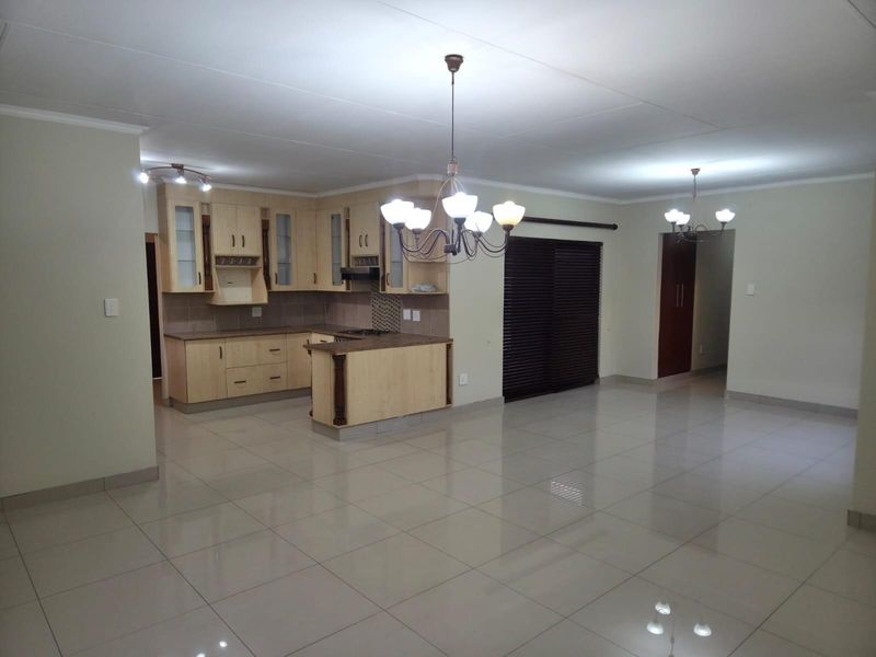House On Auction in Helderwyk, Brakpan - Photo 6