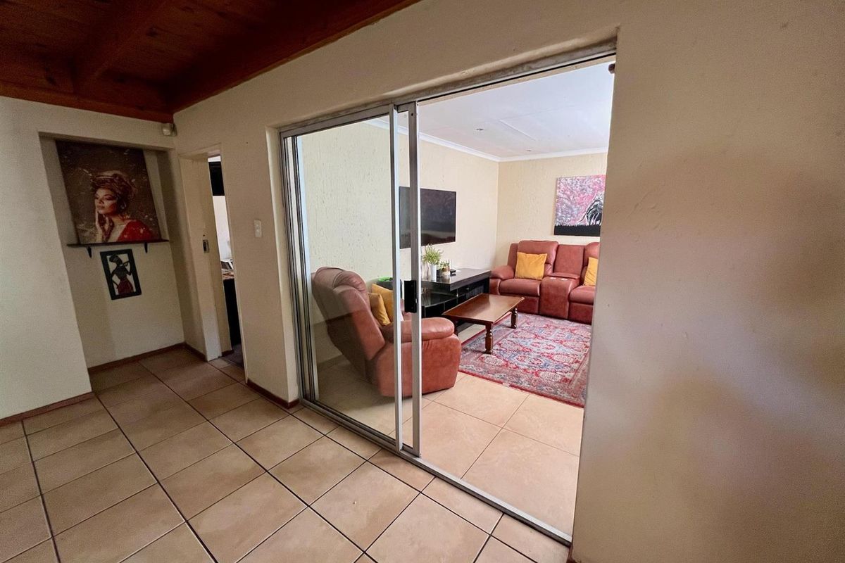 Stand-Alone Corner House For Sale in Buccleuch, Sandton - Photo 2